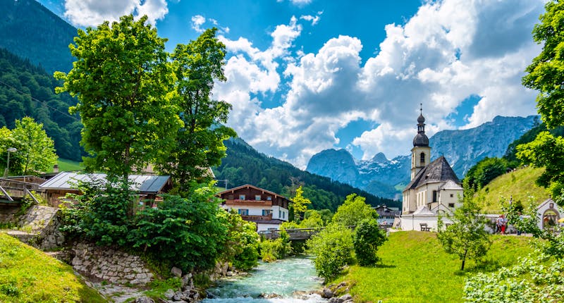 Panorama Pfarrkirche St. Sebastian in Ramsau - ©©Animaflora PicsStock - stock.adobe.com