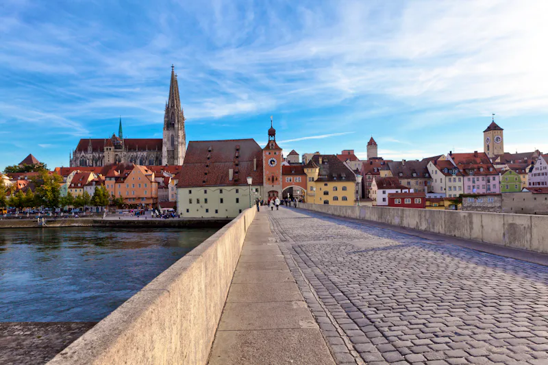 Regensburg - Steinerne Brücke&nbsp;&ndash;&nbsp;&copy;&nbsp;4th Life Photography - stock.adobe.com