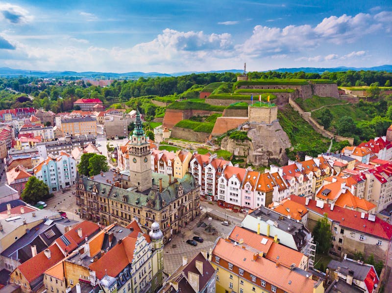 Blick auf die Altstadt und die Festung von Glatz (Klodzko) - ©Tomasz - stock.adobe.com