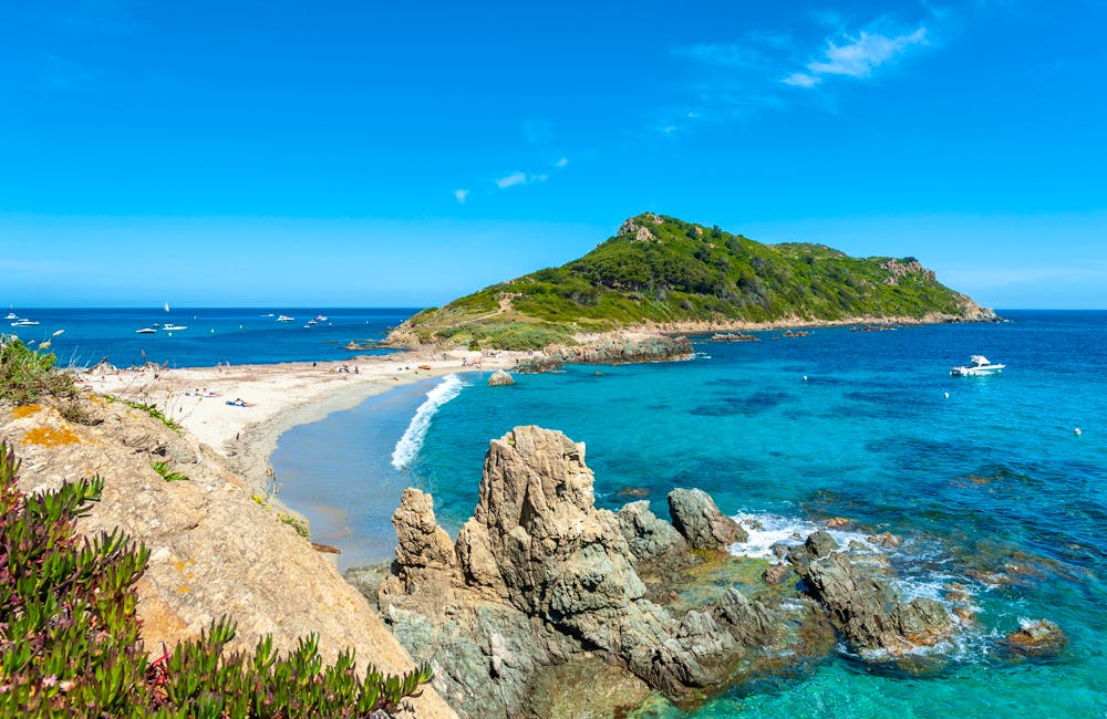 Wanderung zum Cap Taillat an der Coted'Azur &ndash; &copy; Jürgen Wackenhut - stock.adobe.com
