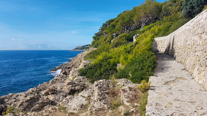 Wanderweg zum Cap Ferrat an der Cote d'Azur - ©Eberhardt TRAVEL - Maja Petermann