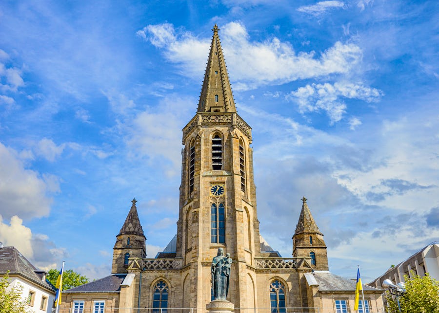 Saarlouis - Kirche in der Altstadt – © ©modernmovie - stock.adobe.com
