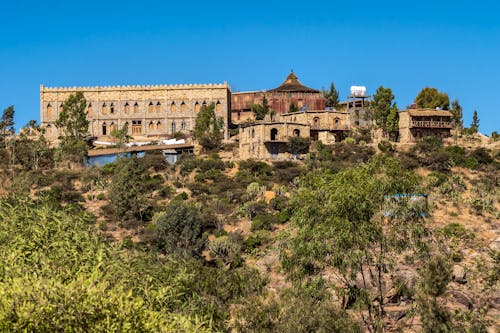 Die Felsenkirche Wukro Cherkos in Wurko &ndash; &copy; rudiernst - stock.adobe.com