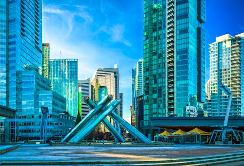 Olympia-Denkmal in Vancouver &ndash; &copy; www.hadimorphotgraphy.com - Adobe Stock