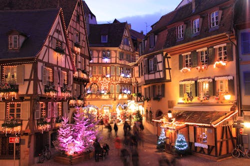 Riquewihr im Elsass im Advent &ndash; &copy; Marco Desscouleurs - stock.adobe.com