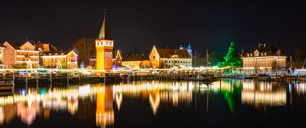 Lindau - Hafenweihnacht &ndash; &copy; JM Soedher - stock.adobe.com