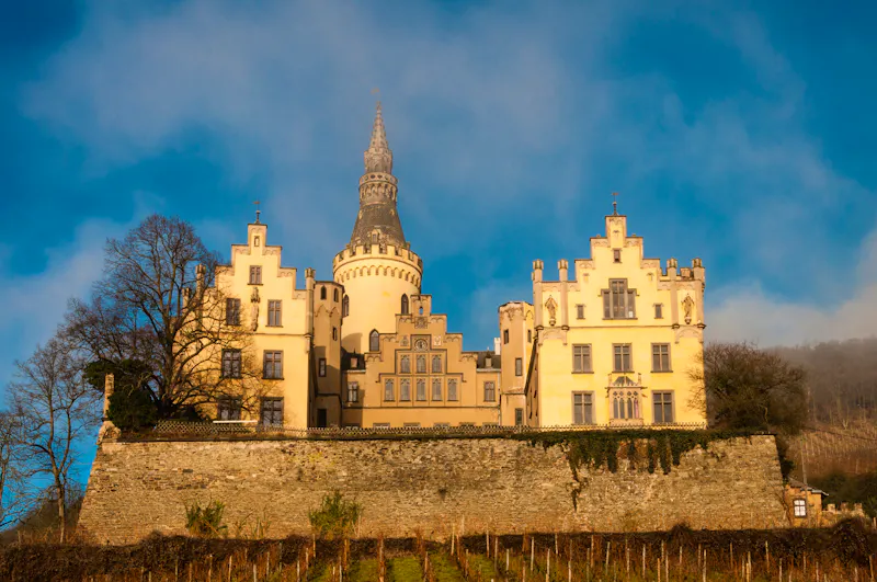 Schloss Arenfels - &copy;majonit - stock.adobe.com