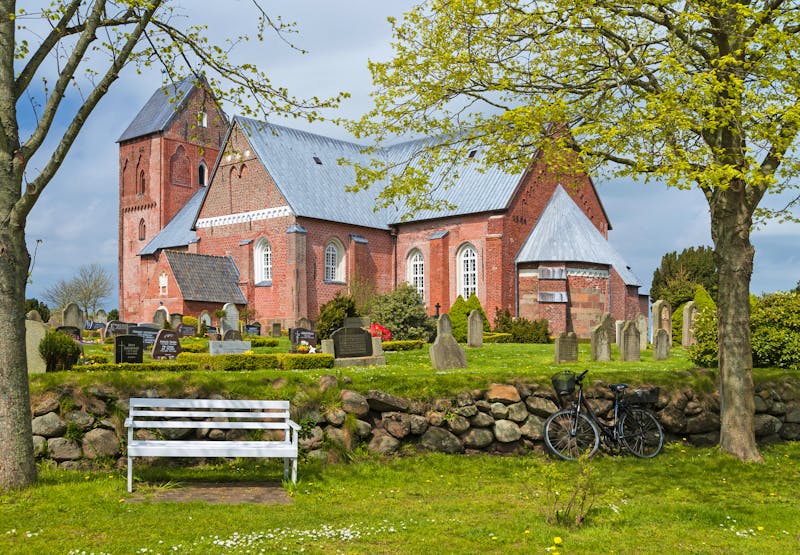 Kirche von Nieblum auf der Insel Föhr - ©©ccgocke - stock.adobe.com