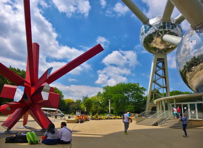 Eingang zum Atomium in Brüssel - ©Eberhardt TRAVEL - Grit Wendelberger