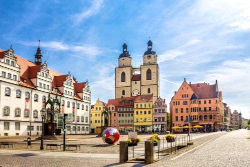 Lutherstadt Wittenberg - Marktplatz und Stadtkirche St. Marien &ndash; &copy; Sina Ettmer - stock.adobe.com