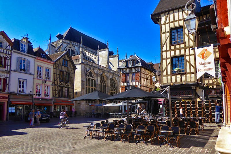 In der Altstadt von Troyes in Frankreich - ©Eberhardt TRAVEL - Gabriele Sauer