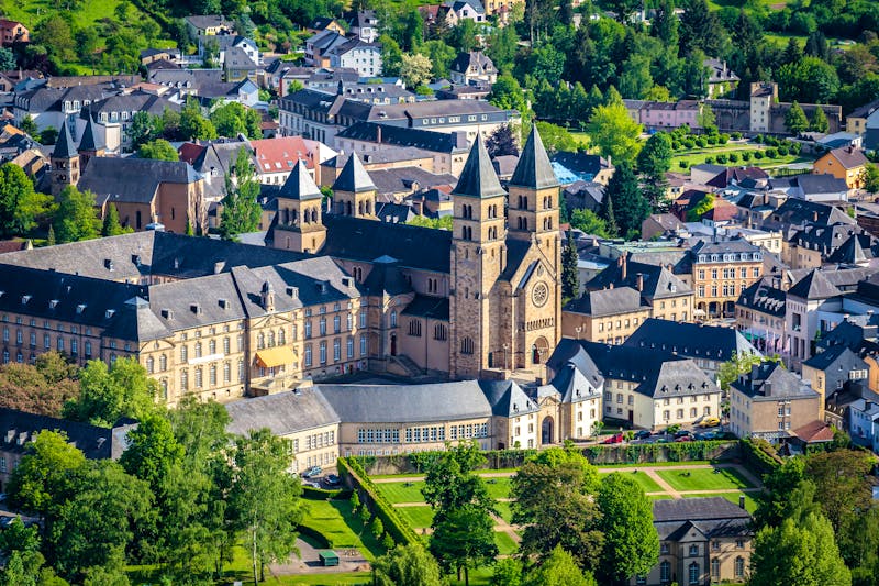 Reichsabtei Echternach in Luxemburg - ©Jan Malburg -  Adobe Stock
