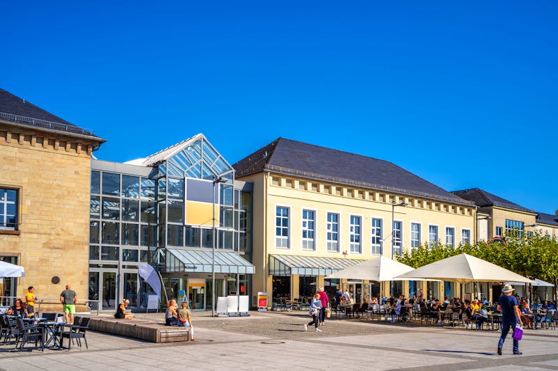 Kleiner Markt in Saarlouis - ©©Sina Ettmer - stock.adobe.com