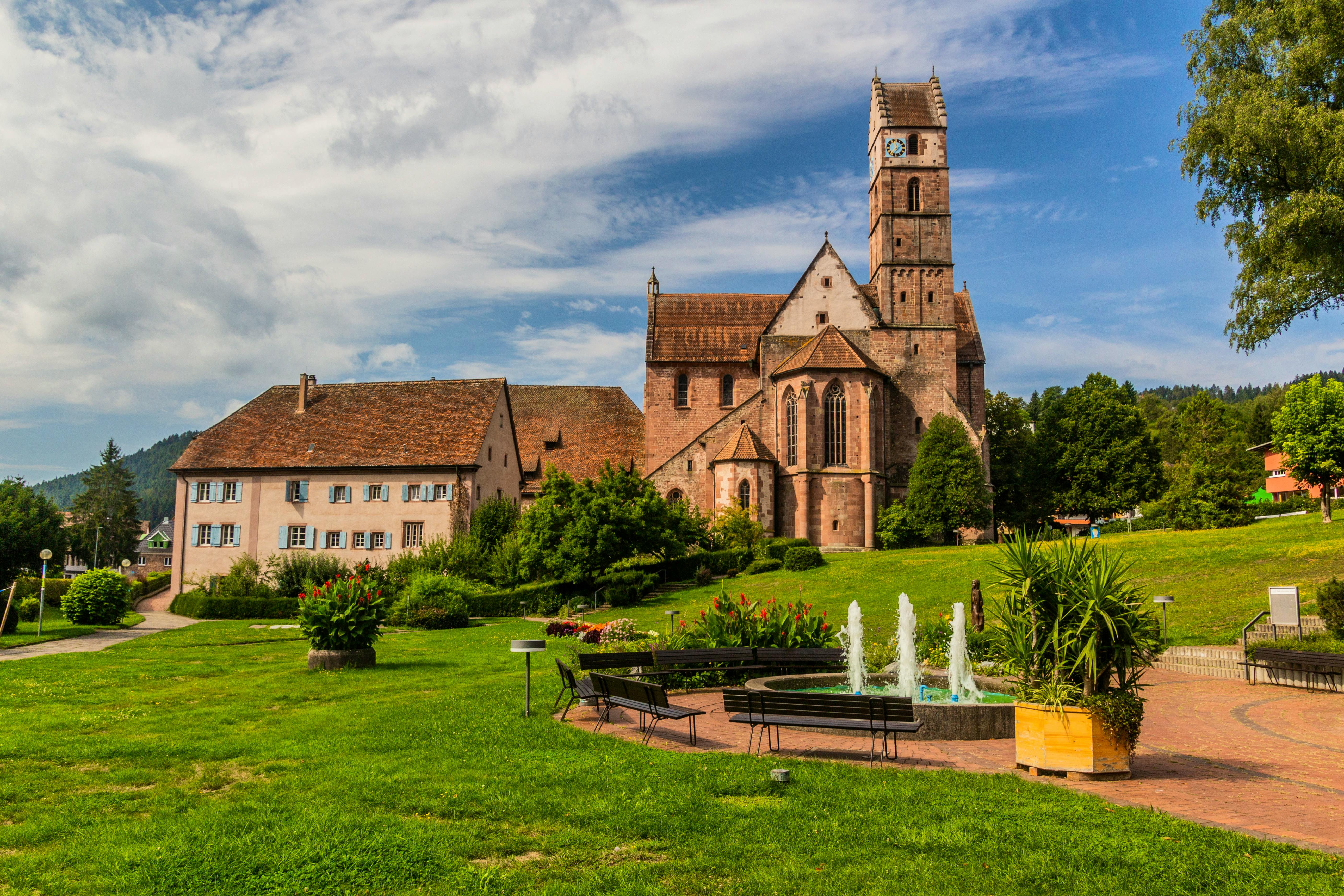 Alpirsbach im Schwarzwald - Klosterkirche &ndash; &copy; Matyas Rehak - stock.adobe.com