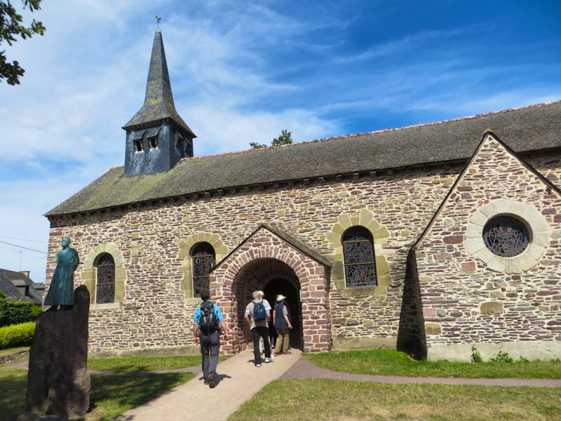 Krals-Kirche im Wald von Broceliande - ©Eberhardt TRAVEL - Jürgen Schmeißer