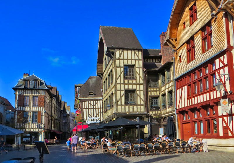 In der Altstadt von Troyes in Frankreich - ©Eberhardt TRAVEL - Jürgen Schmeißer