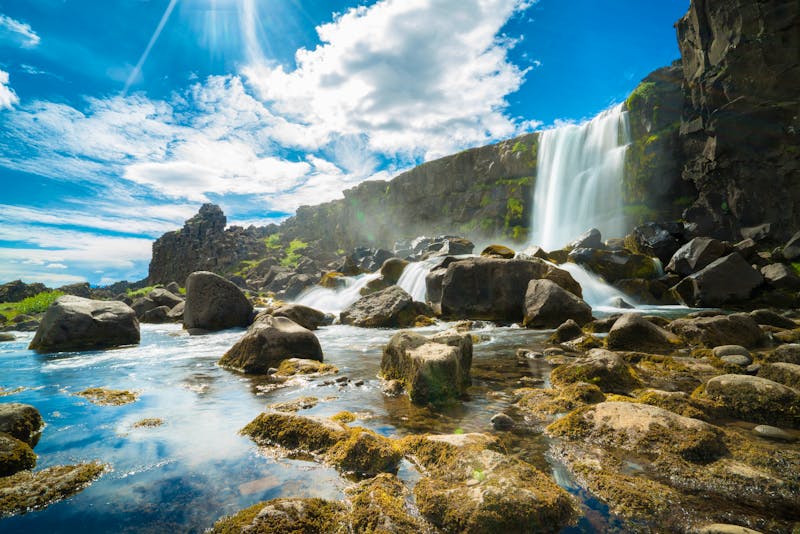 Wasserfall im Thingvellir Nationalpark auf Island - ©©nakcrub - stock.adobe.com