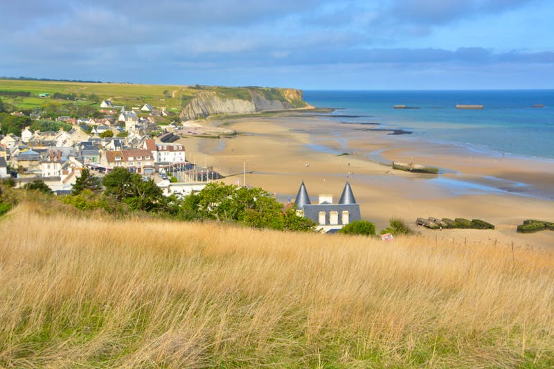 Blick auf Arromanches - Landungsstrände der Normandie - ©Eberhardt TRAVEL - Gina Egenolf
