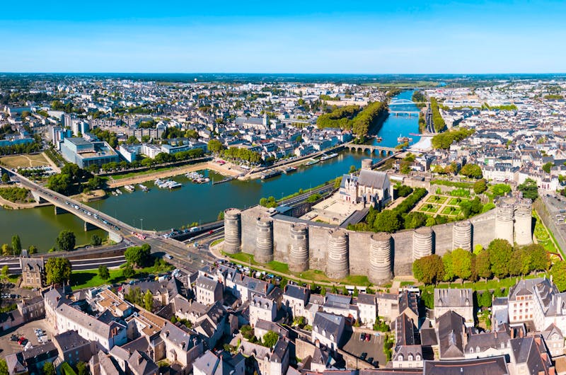 Angers mit Schloss und Fluss Maine - ©©saiko3p - stock.adobe.com