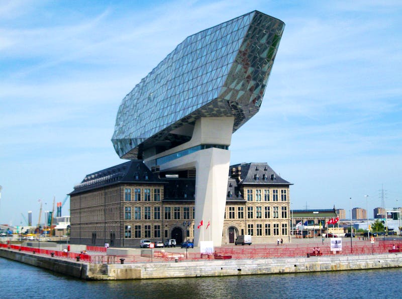 Am Hafen von Antwerpen - ©Eberhardt TRAVEL - Kerstin Veit