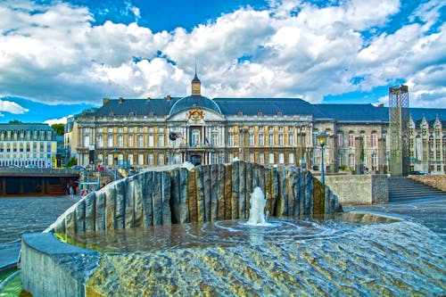 Platz Saint-Lambert in Lüttich - Belgien &ndash; &copy; ©Flaviu Boerescu - stock.adobe.com