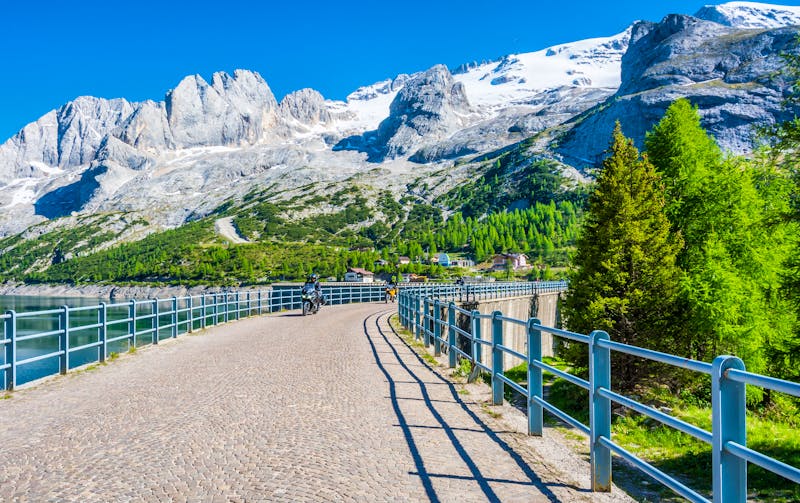 Dolomiten - am Passo Fedaia - ©lorenza62 - stock.adobe.com