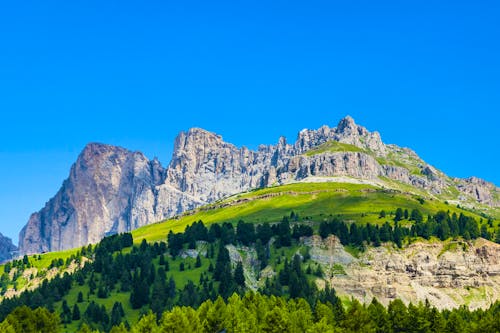 Dolomiten - Blick zum Karer Pass &ndash; &copy; travelview - stock.adobe.com