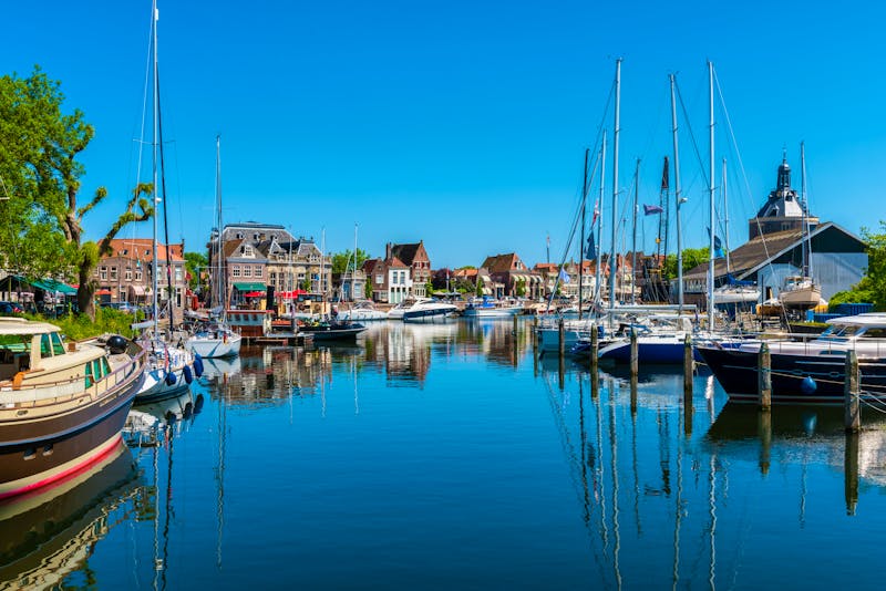 Kleiner Hafen in Enkhuizen - Niederlande - ©allard1 - stock.adobe.com