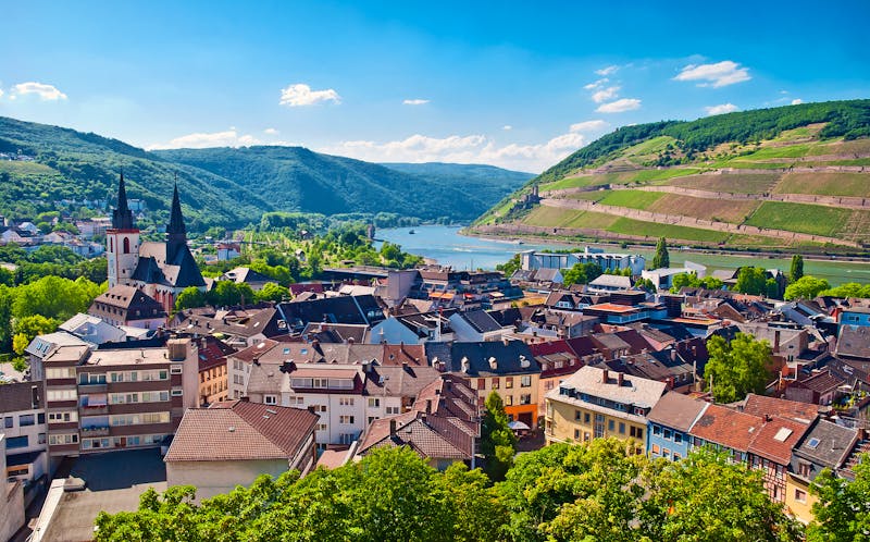 Bingen am Rhein mit Mäuseturm und Burg Ehrenfels - Rheinland Pfalz - ©mojolo - stock.adobe.com