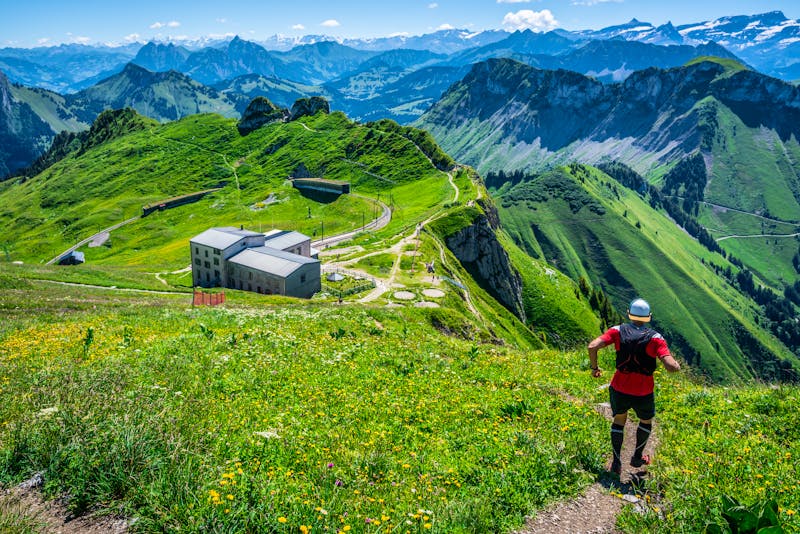 Wandern auf dem Rochers de Naye in der Schweiz - ©©Keitma - stock.adobe.com