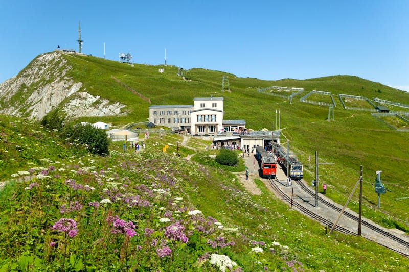 Zahnradbahn am Rochers de Naye - ©©randonneursch - stock.adobe.com