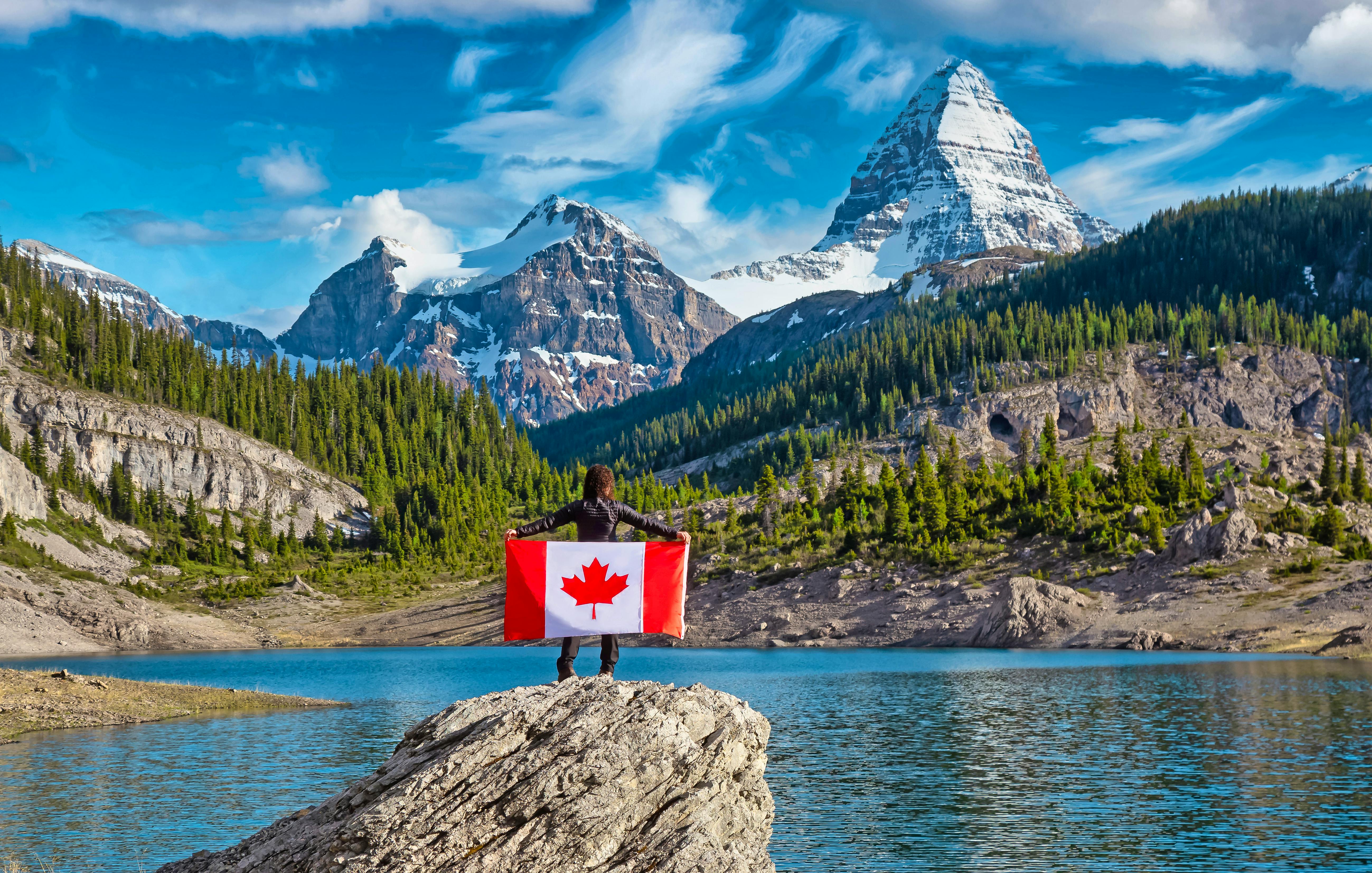 In den Rocky Mountains bei Banff – © © Edgar Bullon - Adobe Stock