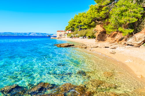 Bootsfahrt zur Insel Brac - Kroatien &ndash; &copy; ©pkazmierczak - stock.adobe.com