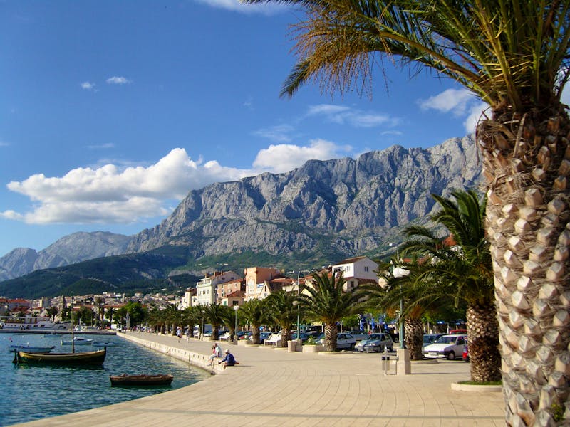 Strandpromenade von Makarska an der Adria - ©©peray - stock.adobe.com