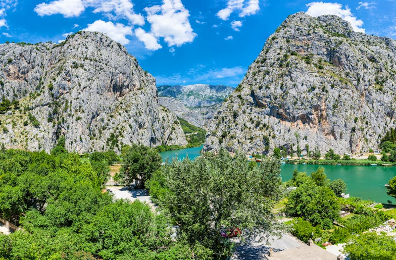 Cetina Fluss bei Omis in Dalmatien - ©©a_mikhail - stock.adobe.com