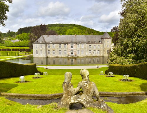 Schloss Annevoie in Belgien – © ©Photocolorsteph - stock.adobe.com