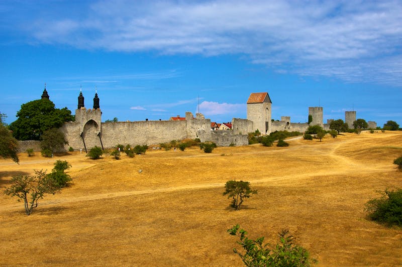 Stadtmauer von Visby auf Gotland - ©©jbteknik - stock.adobe.com