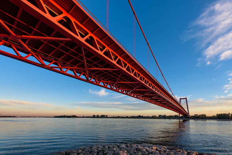 Emmerich - die Rheinbrücke - ©Frank Ebert - stock.adobe.com