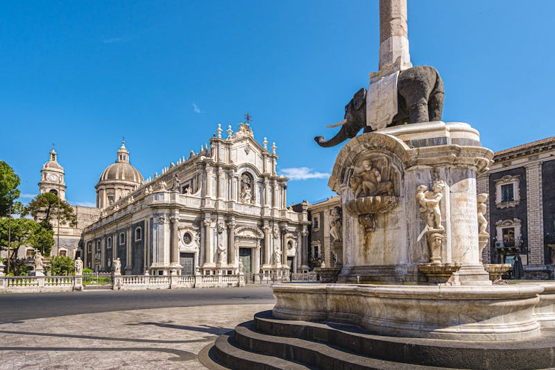 Catania - Domplatz mit Kathedrale und Elefantenbrunnen - ©G. Lombardo - stock.adobe.com