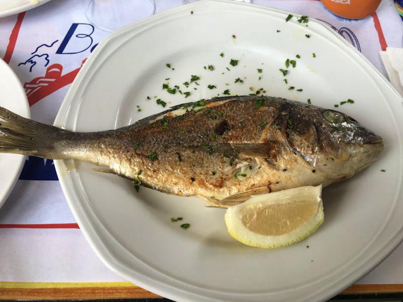 Mittagessen nach der Wanderung auf Vulcano - ©Eberhardt TRAVEL GmbH