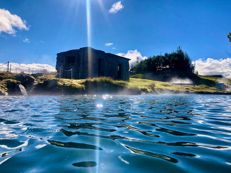 Island - die geheime Lagune bei Fludir - ©Simon - stock.adobe.com
