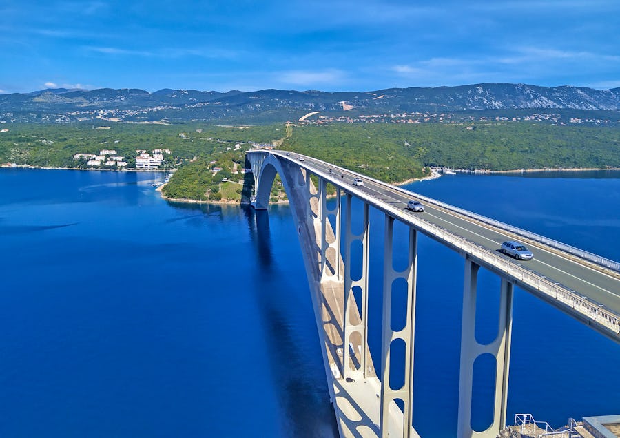 Brücke zur Insel Krk in Kroatien – © ©Peter Polic - stock.adobe.com