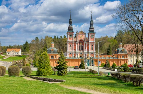 Wallfahrtskirche Heiligelinde in Masuren &ndash; &copy; travelpeter - stock.adobe.com