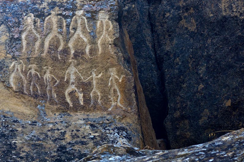 Aserbaidschan - Felszeichnungen im Qobustan-Nationalpark - ©nyiragongo - stock.adobe.com