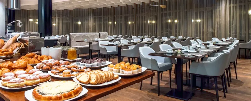 NH Prag City - Frühstücksbuffet &ndash; &copy;Nh Hotels