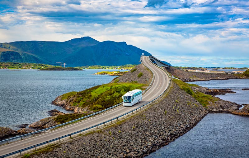 Atlantikstraße in Norwegen - ©Andrey Armyagov - Adobe Stock