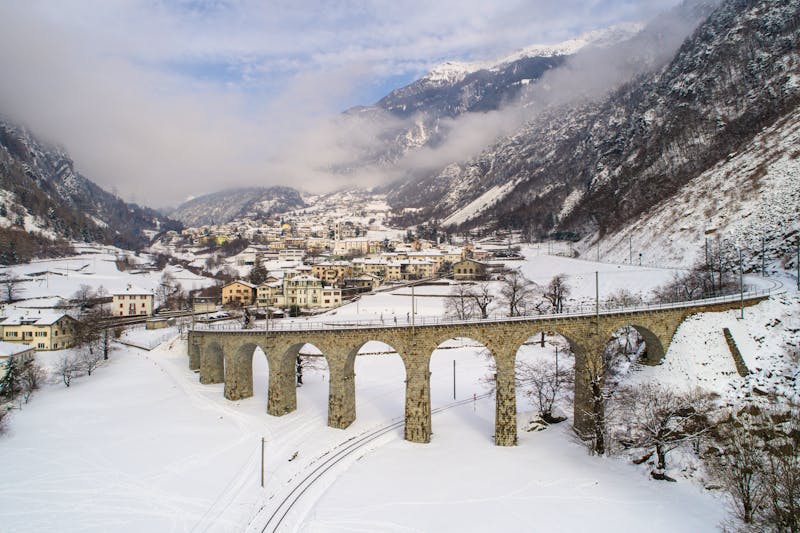 Viadukt an der Bernina-Zugstrecke bei Brusio in der Schweiz - ©©Simone Polattini - stock.adobe.com