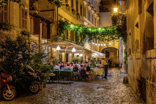 Rom - Abendessen in Trastevere &ndash; &copy; Ekaterina Belova - stock.adobe.com