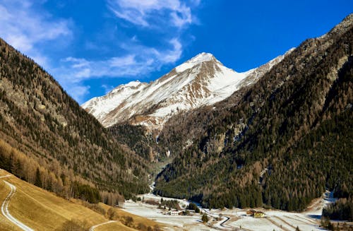 Eisacktal in Südtirol &ndash; &copy; ©Sergeij Wowk - stock.adobe.com