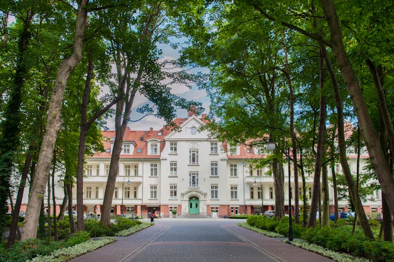 Außenansicht Kaisers Garten – ©IdeaSpa